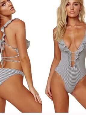 Blue Life Driftwood Ruffle One Piece Swimsuit Chic Size Small